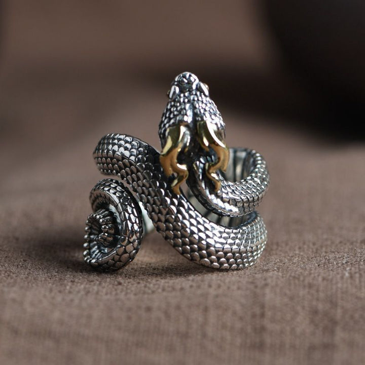 Anillo de Serpiente de paladio